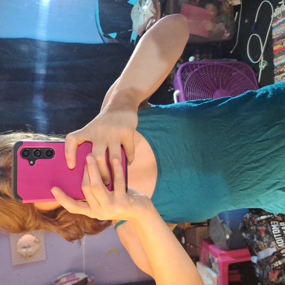 Spaghetti strap tank top - Picture 4 of 6